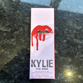 KYLIE JENNER MATTE LIQUID LIPSTICK & LIP LINER 1.1G 400 BOSS